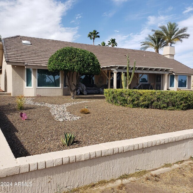 Building Photo - 13319 W Crown Ridge Dr