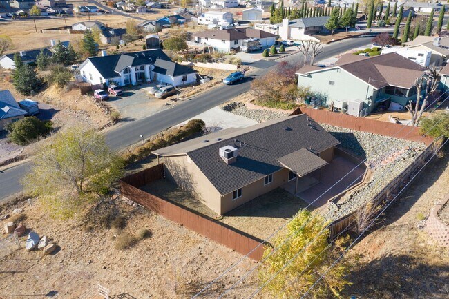 Building Photo - 8660 E Manley Dr