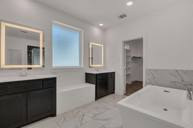 Building Photo - 7121 Talon Dr