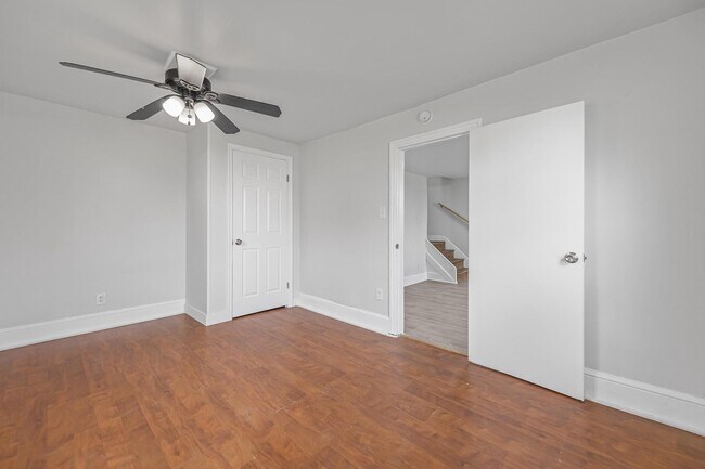 Building Photo - 520 Lincoln Ave