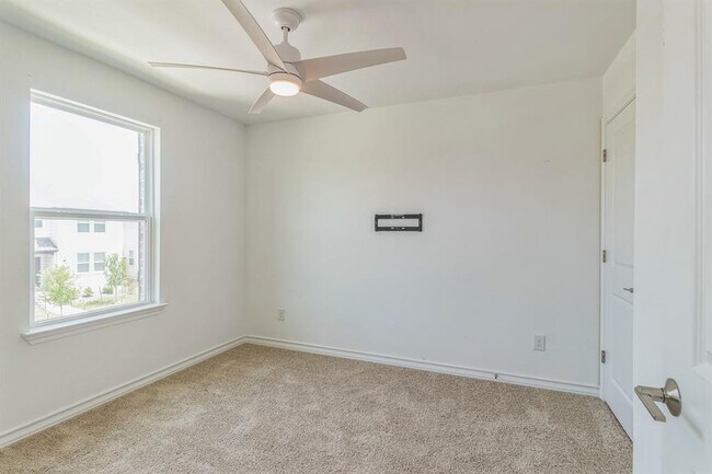 Building Photo - 116 Watkinville Rd