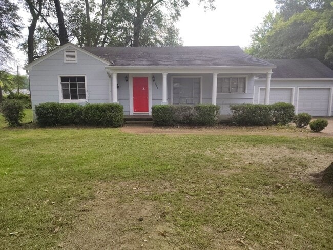 Primary Photo - 321 Naples Rd