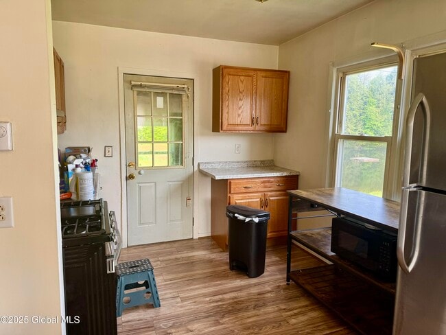 Building Photo - 24 Kowal Ln