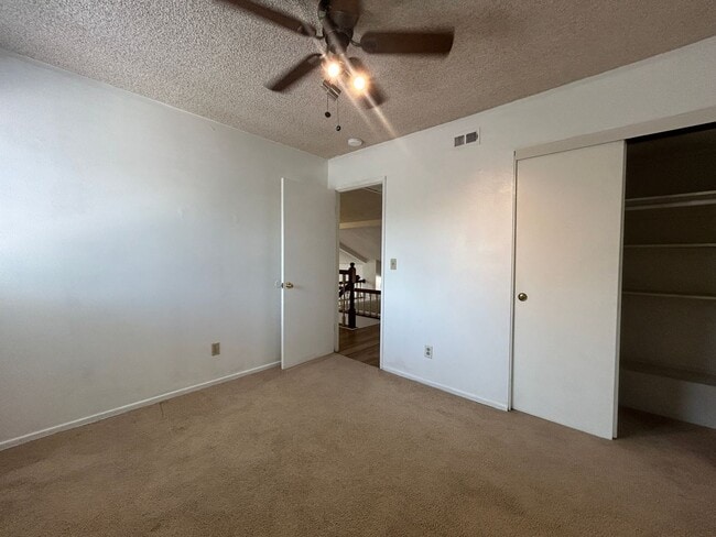Building Photo - 5055 Pearblossom Dr