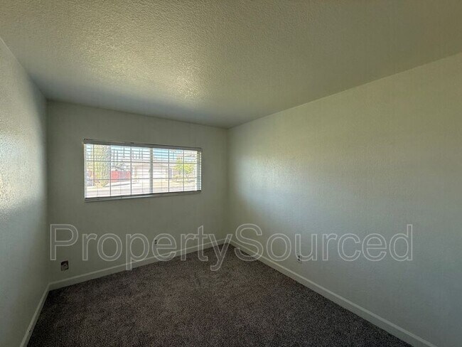 Building Photo - 1462 Snyder St