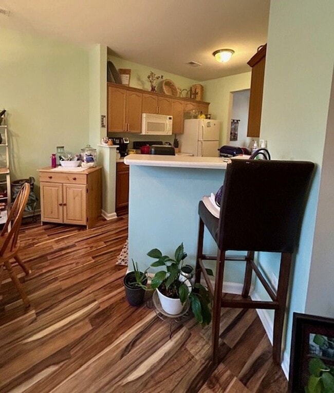 Building Photo - Townhome in Matthews