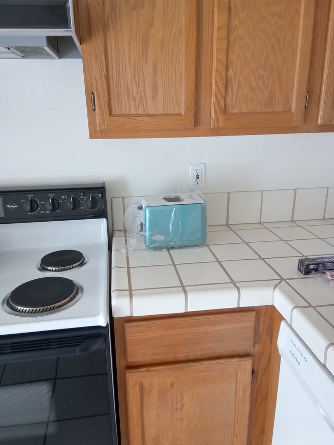 Building Photo - 1250 Formosa Dr
