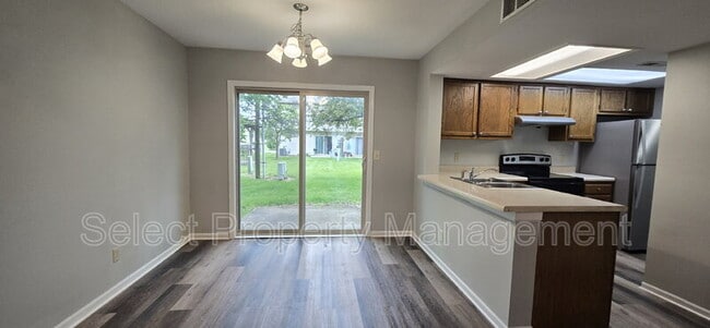 Building Photo - 5416 Evard Rd