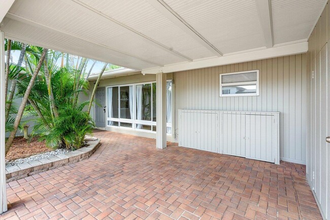 Building Photo - 2431 Key Largo Ln