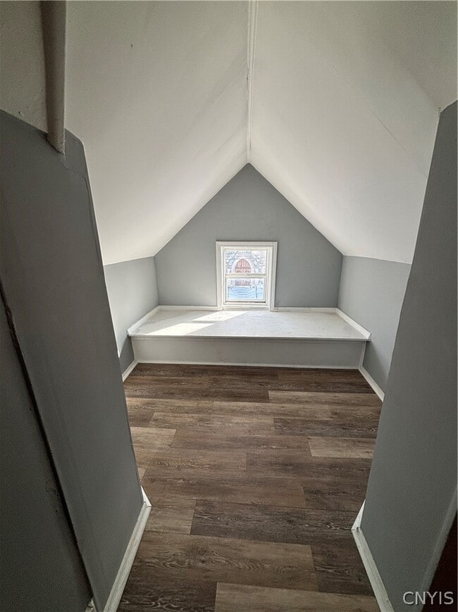 Building Photo - 116 S Hamilton St