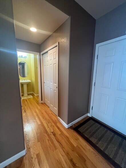 Building Photo - 3354 W 126th Pl