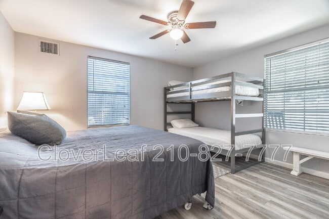 Building Photo - 210 Dumoulin Ave