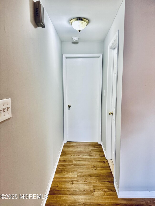 Building Photo - 273 Port Monmouth Rd