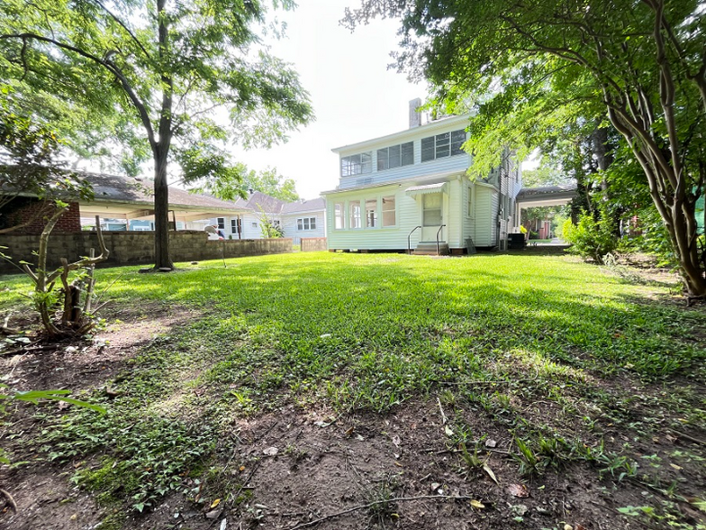Building Photo - 2219 Thornton Ct