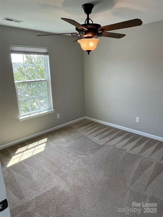 Building Photo - 10855 Tailwater St