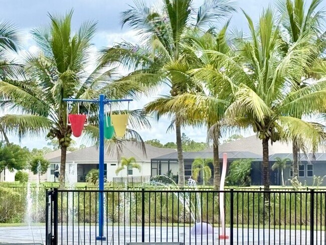Building Photo - 3422 Cancun Ct