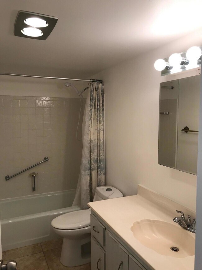Building Photo - 6289 Lear Dr