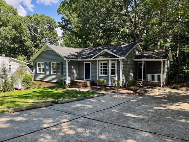 Building Photo - 3313 Bearskin Ct