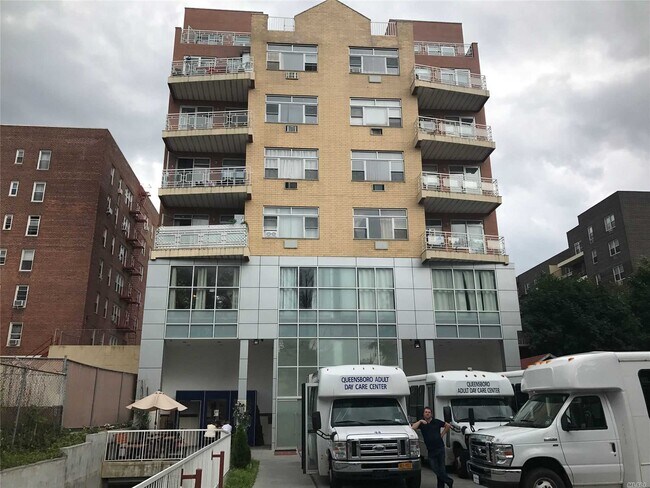 Building Photo - 141-52 33rd Ave