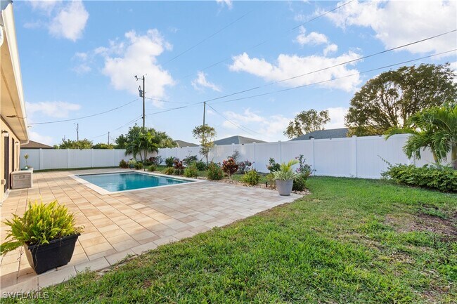 Building Photo - 510 Skyline Blvd