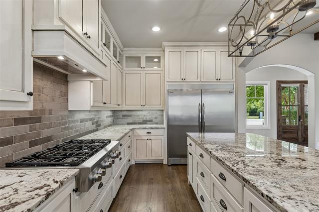 Building Photo - 2737 Farmers Branch Ln