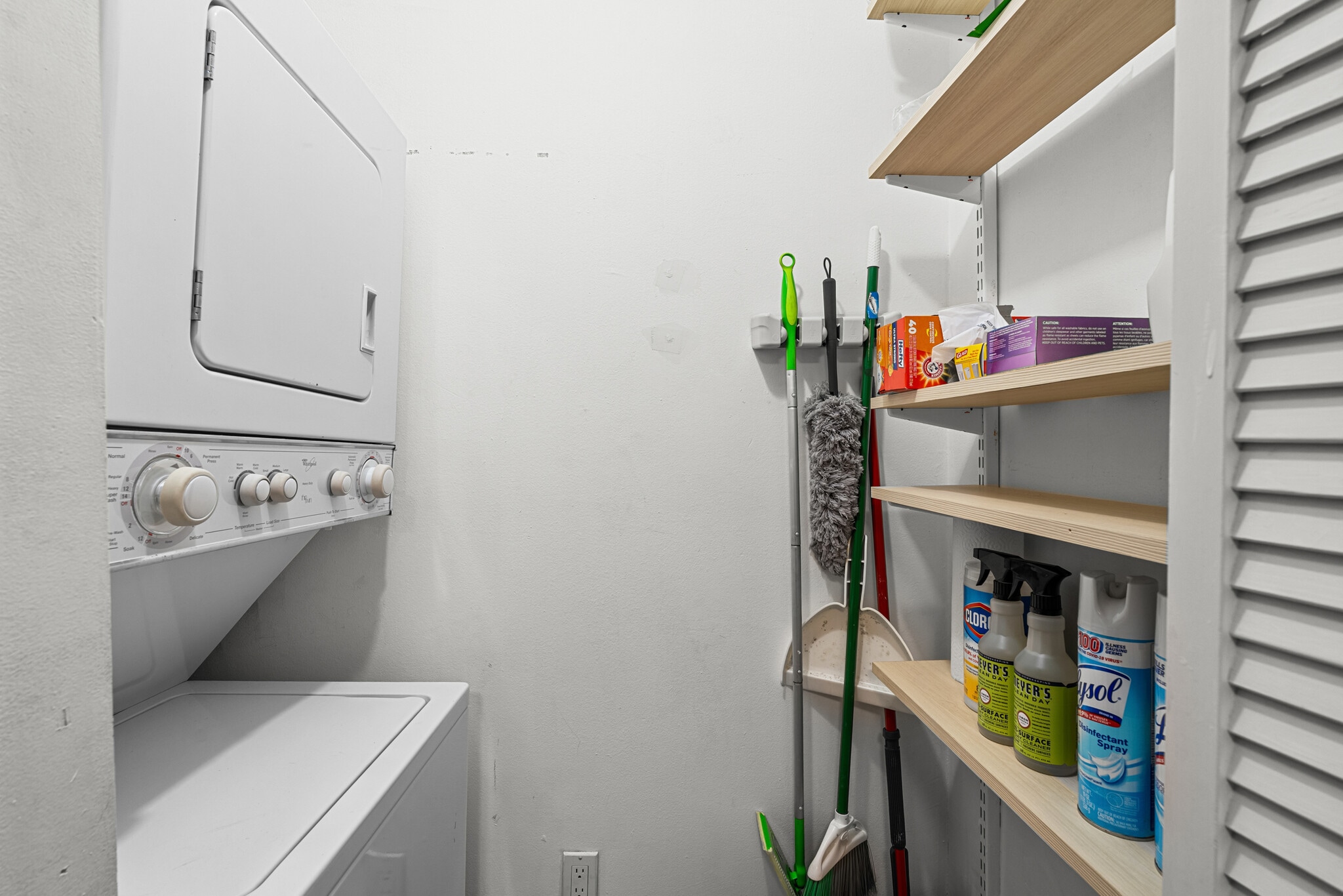 Laundry inside - 770 Claughton Island Dr