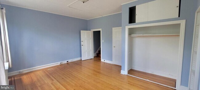 Building Photo - 8155 Ridge Ave