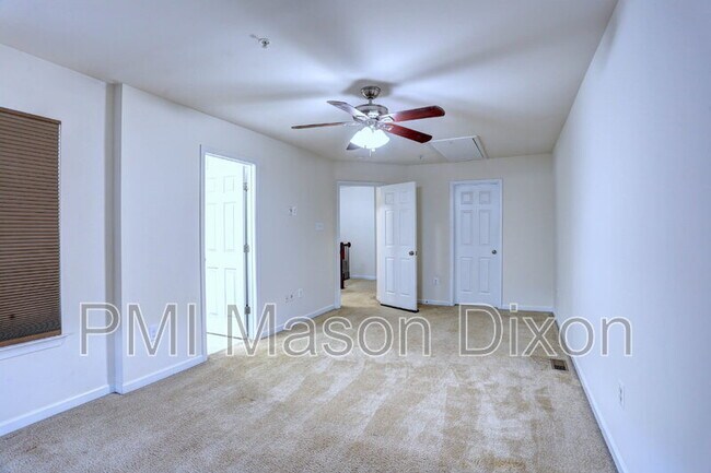 Building Photo - 8434 Stansbury Lake Dr
