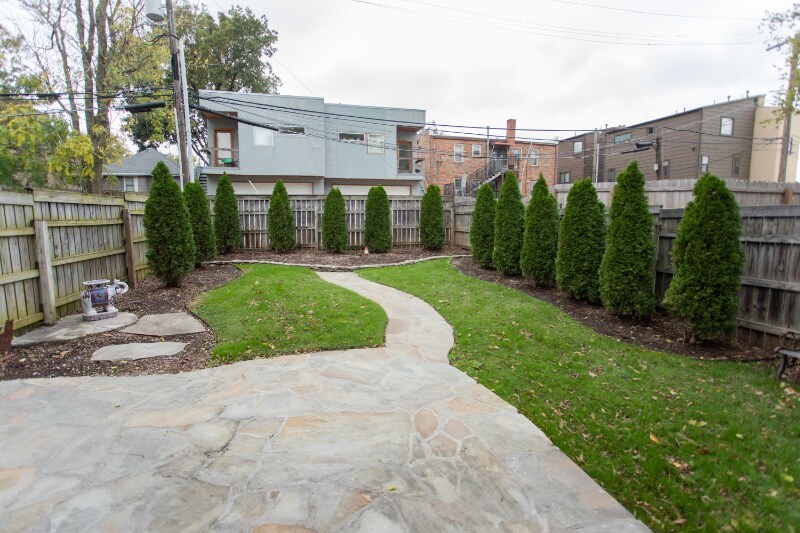 Building Photo - 1412 S St Louis Ave