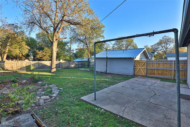 Building Photo - 1109 Jeanette St