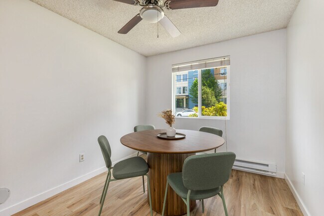 Building Photo - 15706 Ash Way