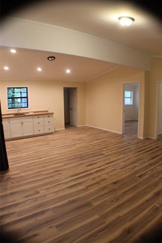 Building Photo - 148 E Golden Oaks Dr