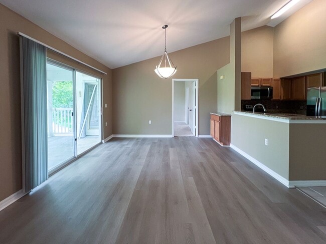 Building Photo - Beautiful 3 Bedroom Condo in the Links wit...