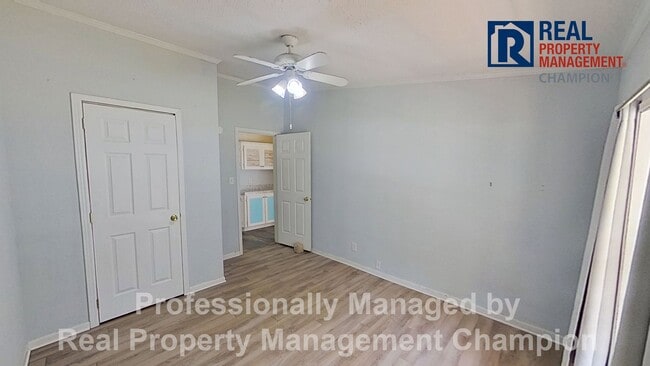Building Photo - Charming Home in Quiet Neighborhood Near Monkey Junction