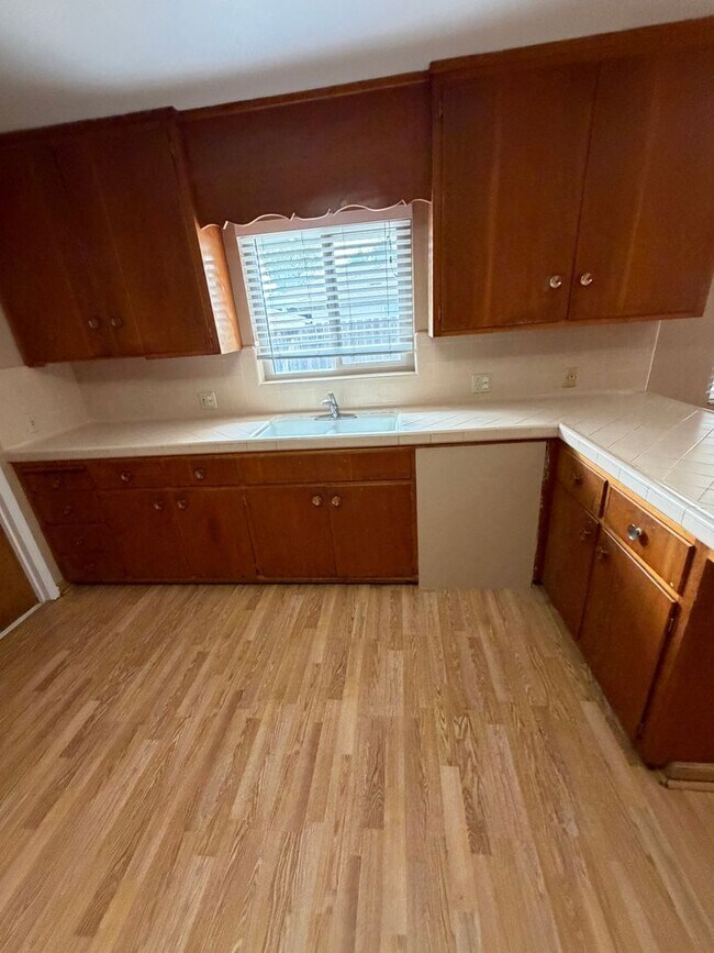 Building Photo - 3-Bedroom, 2-Bathroom Home for Rent – Move-In Ready!