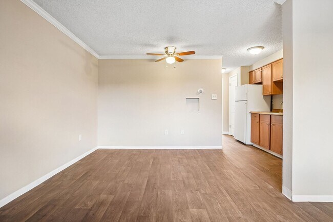 Interior Photo - Knollwood and Tanglewood Apartments