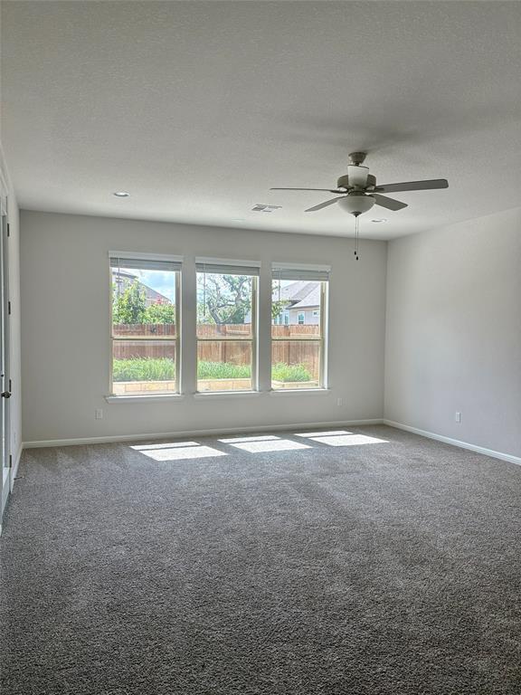 Building Photo - 2904 Fallcrest Bnd