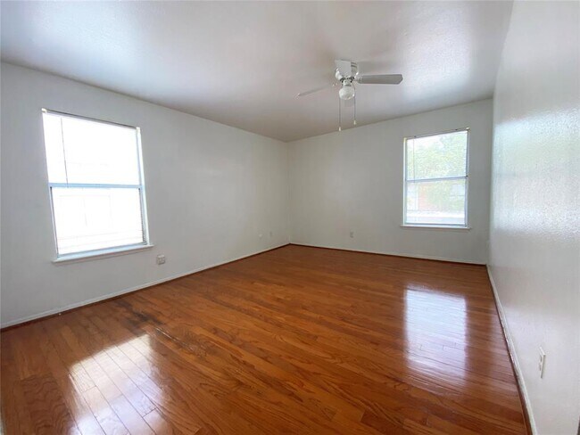 Building Photo - 6001 Reims Rd