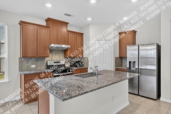 Building Photo - 395 Boroughbridge Dr