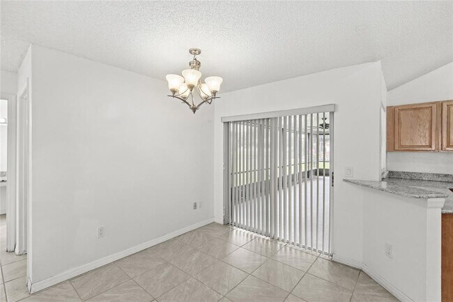Building Photo - 12517 Pica St