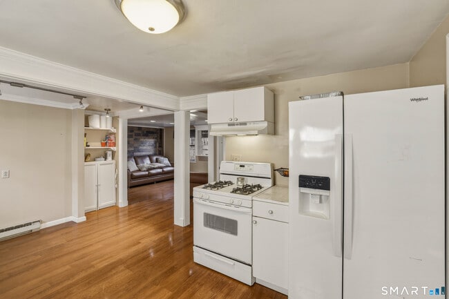 Building Photo - 26 St Augustine St