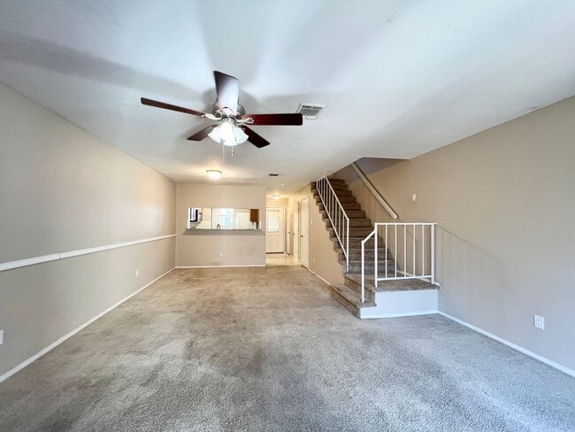 Building Photo - Cozy condo in Euless!!!