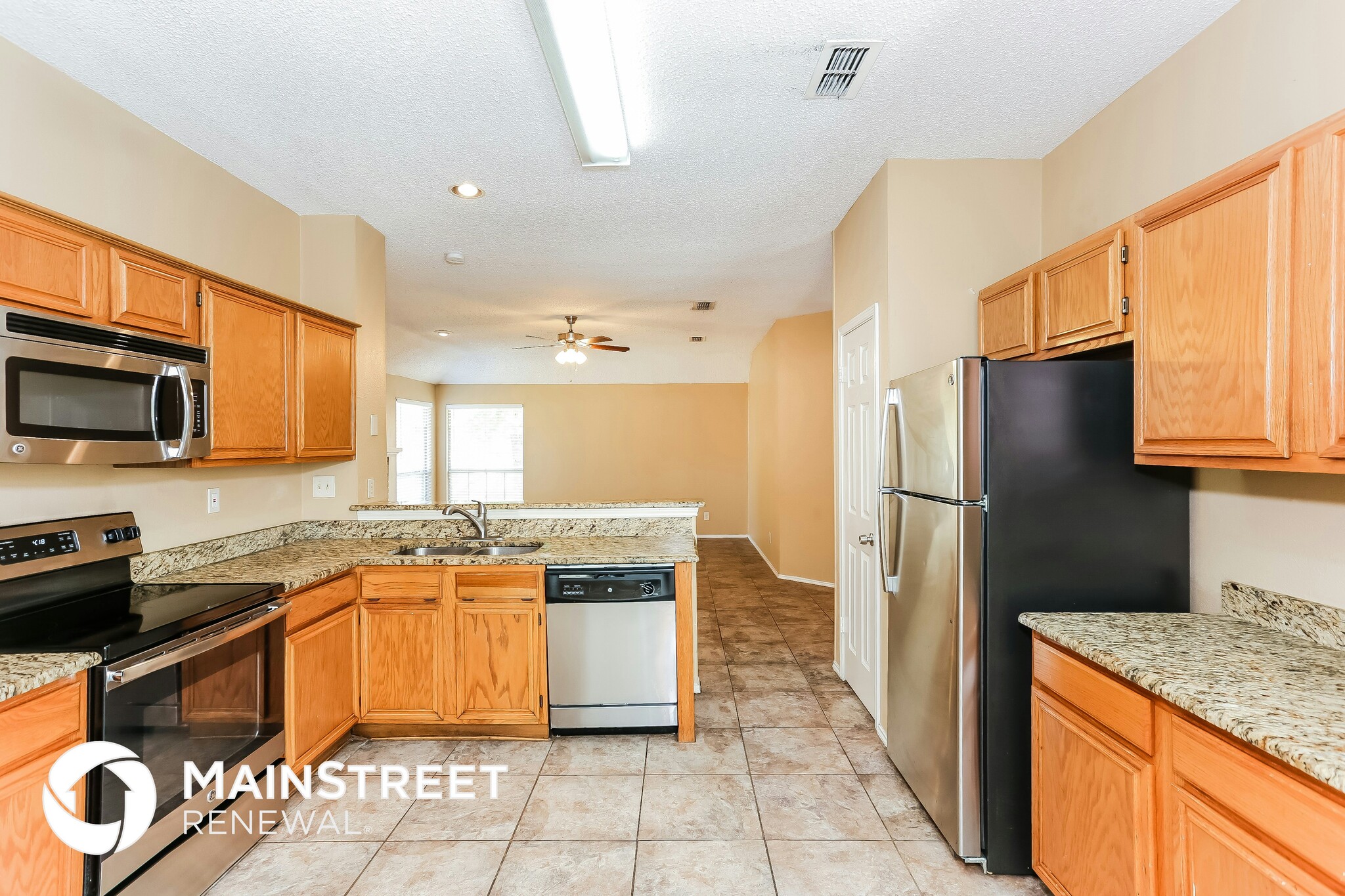 Building Photo - 2720 Clovermeadow Dr