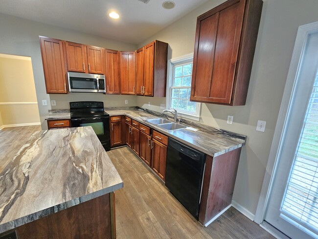 Building Photo - 40 N Orchard Farms Ave