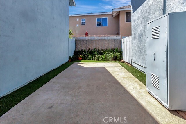 Building Photo - 24511 Alta Vista Dr