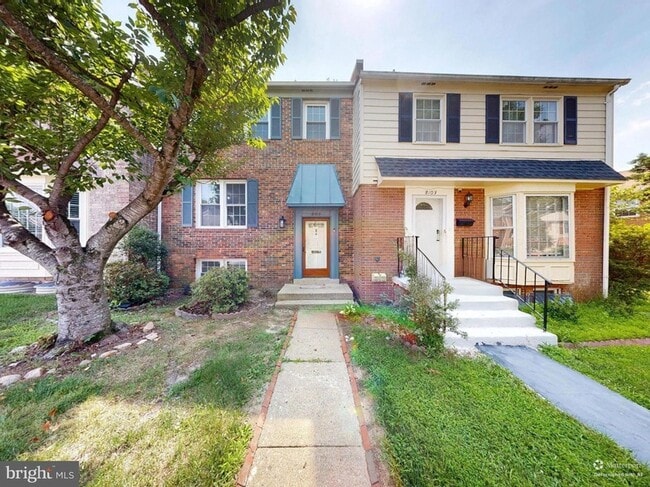 Building Photo - 8105 Kenova Ln