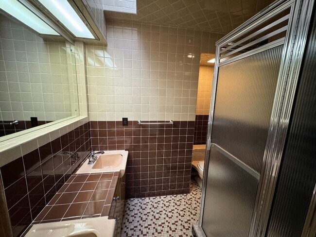 Building Photo - Incredibly Unique Property in the Heart of Shadyside!