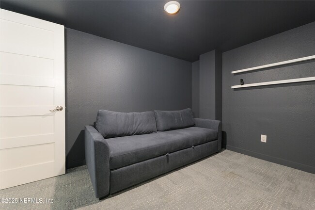 Building Photo - 275 1st St S