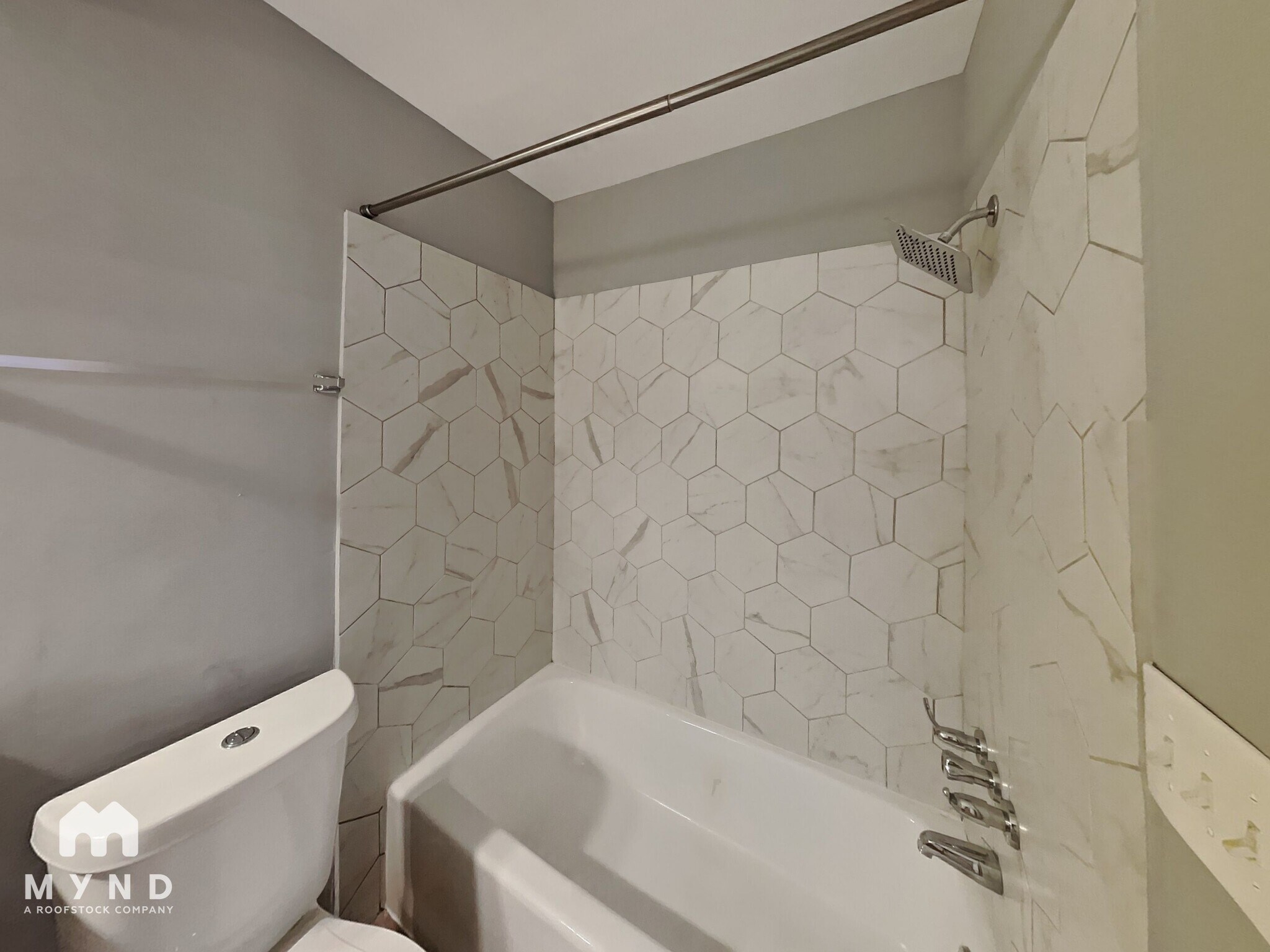 Building Photo - 1901 Gentilly Cir