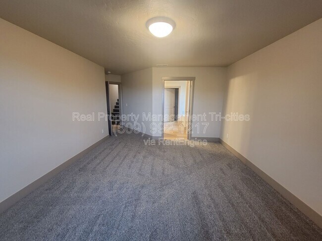 Building Photo - 10509 Silverbright Dr